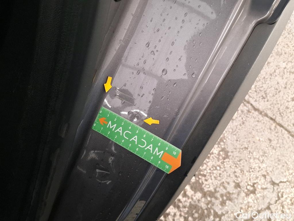  Renault  Captur RENAULT  / 2019 / 5P / SUV Business TCe 100 GPL -21 #26