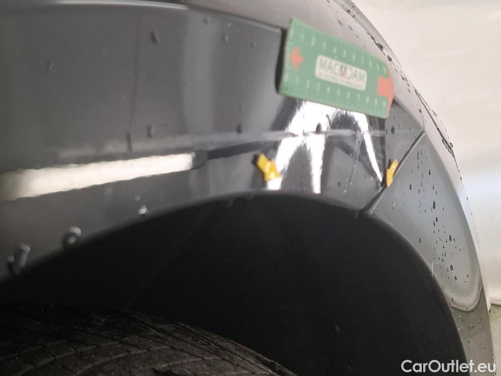  Volkswagen  Golf  VOLKSWAGEN SW / 2020 / 5P / Break 1.5 eTSI OPF 130 DSG7 Life Business #5