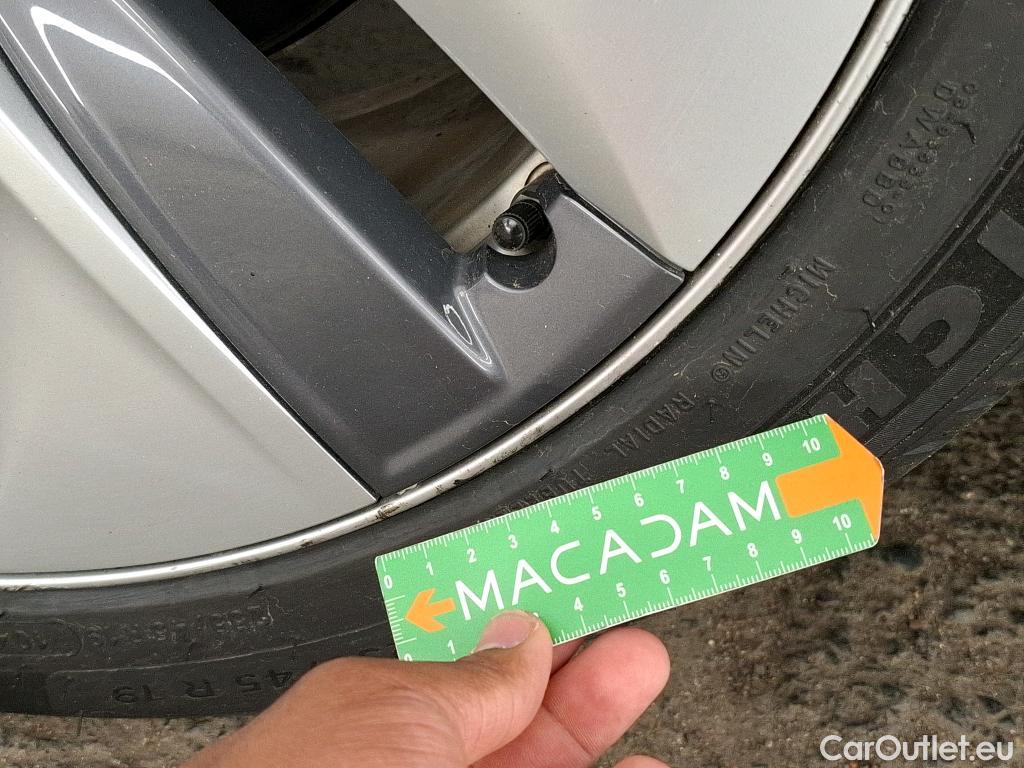  Tesla  Model Y TESLA  / 2020 / 5P / SUV Grand Autonomie Dual Motor AWD #17