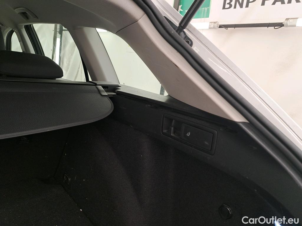  Volkswagen  Golf  VOLKSWAGEN SW / 2020 / 5P / Break 2.0 TDI SCR 115 DSG7 Life Business #27