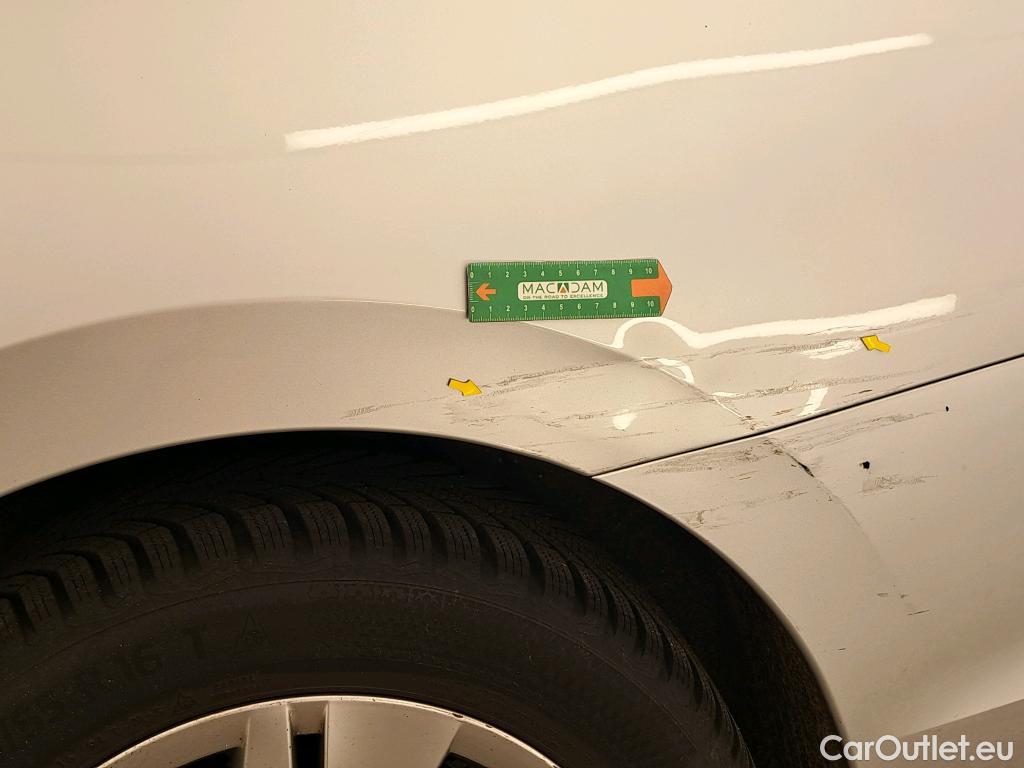  Volkswagen  Golf  VOLKSWAGEN SW / 2020 / 5P / Break 2.0 TDI SCR 115 DSG7 Life Business #3