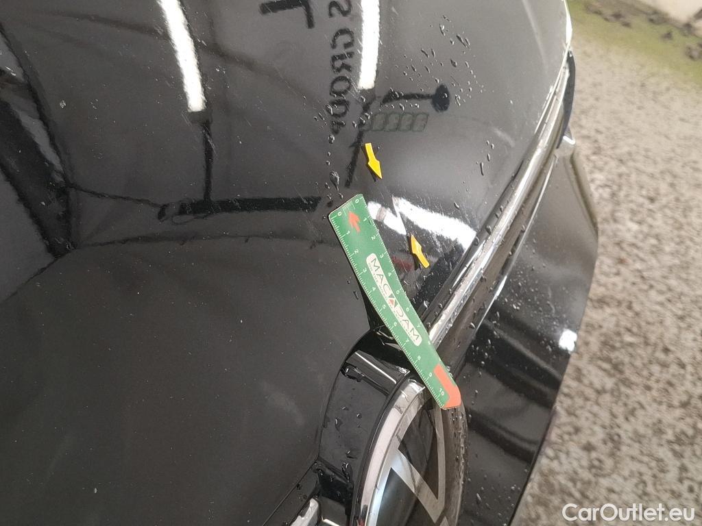  Volkswagen  Golf  VOLKSWAGEN SW / 2020 / 5P / Break 1.5 eTSI OPF 130 DSG7 Life Business #14