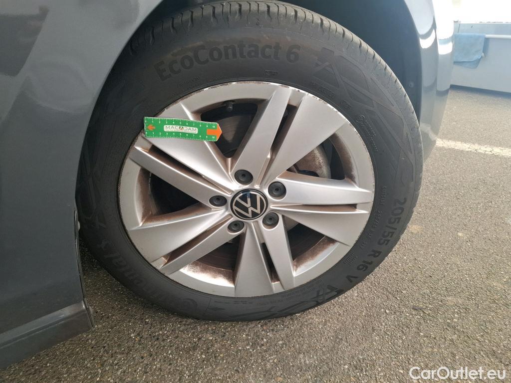  Volkswagen  Golf  VOLKSWAGEN / 2020 / 5P / Berline 2.0 TDI SCR 115 DSG7 Life Busi #9