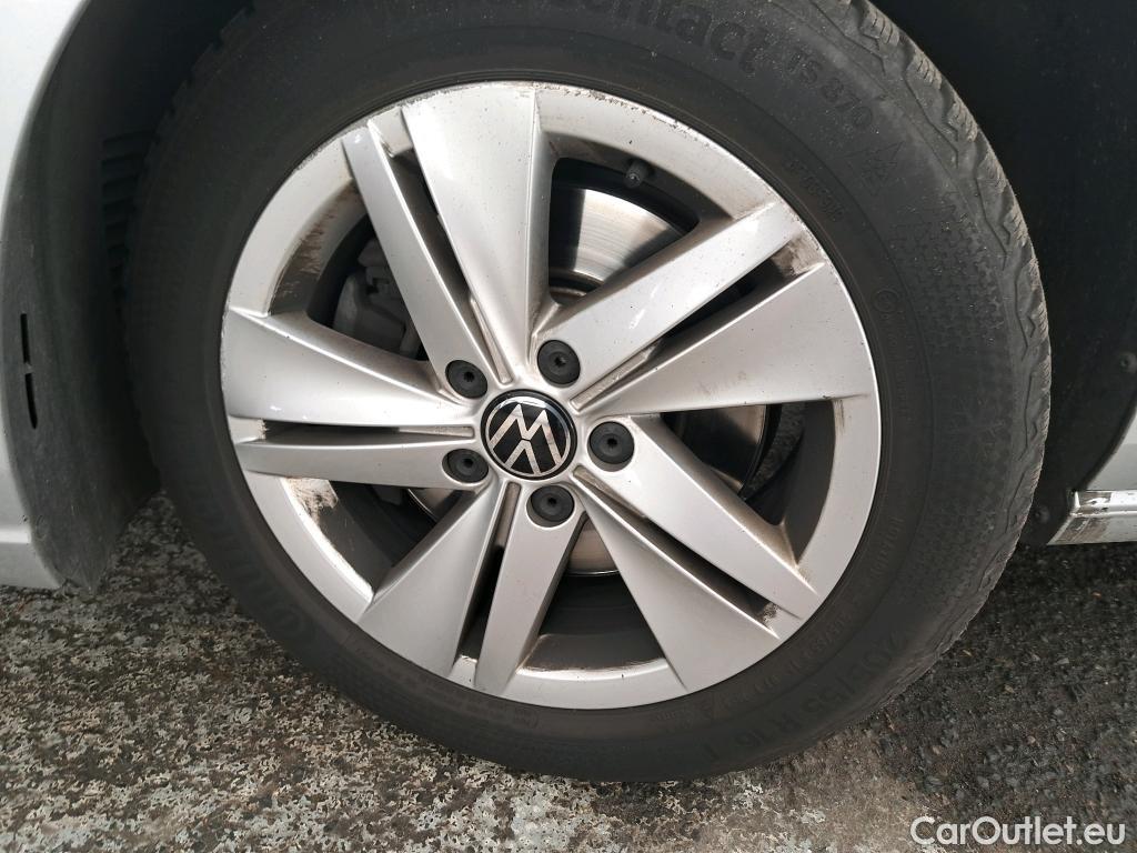  Volkswagen  Golf  VOLKSWAGEN SW / 2020 / 5P / Break 2.0 TDI SCR 115 DSG7 Life Business #17