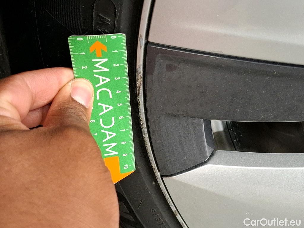  Tesla  Model Y TESLA  / 2020 / 5P / SUV Grand Autonomie Dual Motor AWD #9