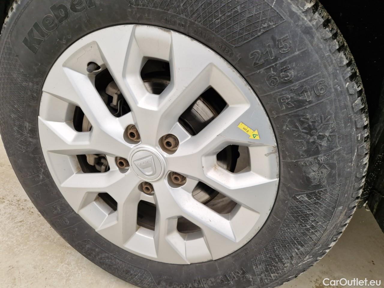  Dacia  Duster 1.5 Blue dCi 115CP Comfort 4WD #12