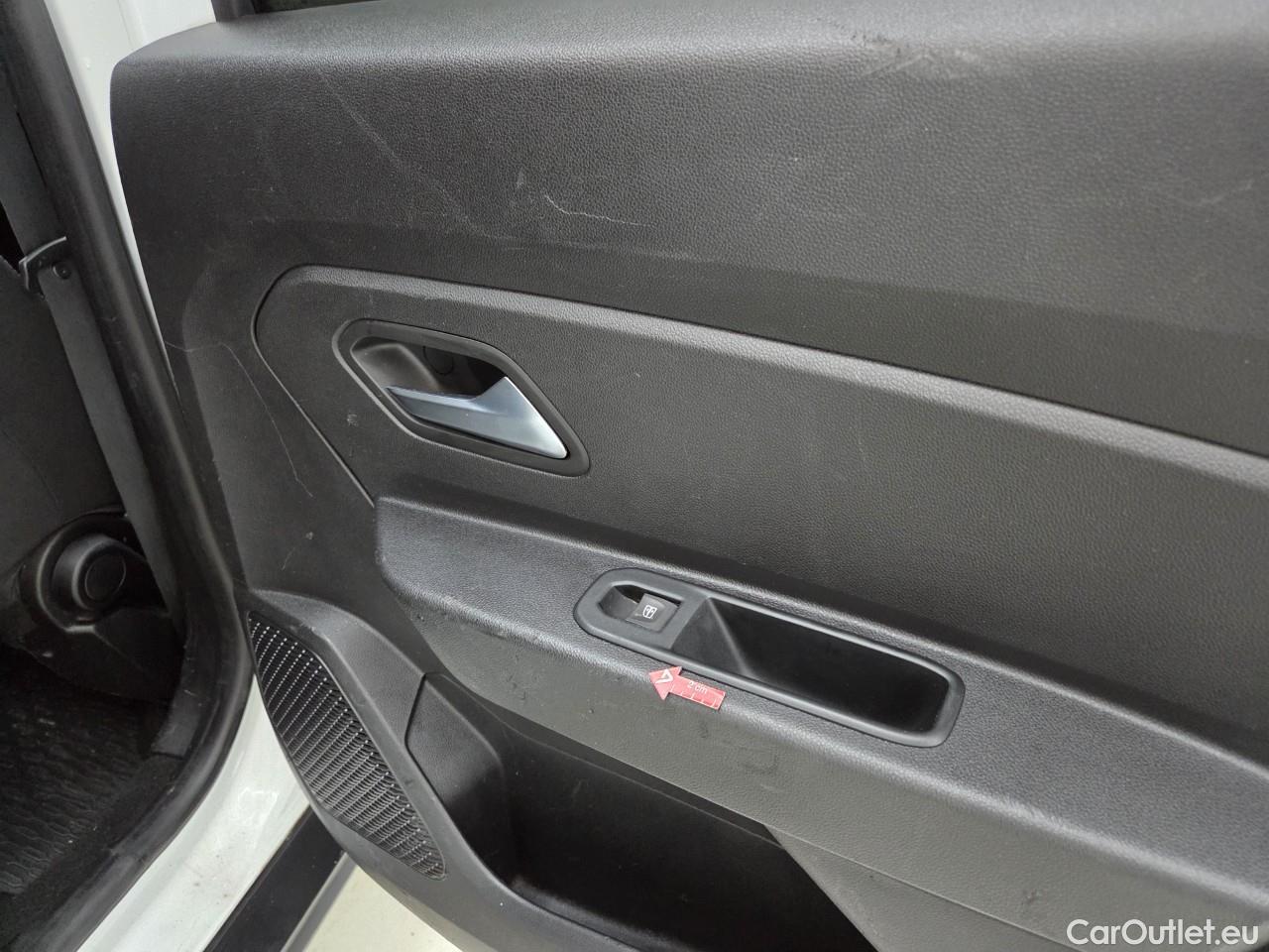  Dacia  Duster 1.5 Blue dCi 115CP Comfort 4WD #80