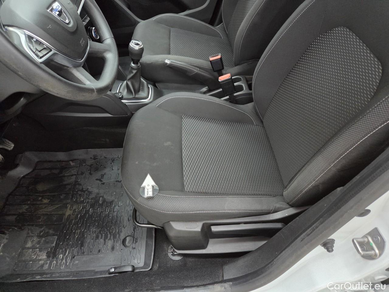  Dacia  Duster 1.5 Blue dCi 115CP Comfort 4WD #18