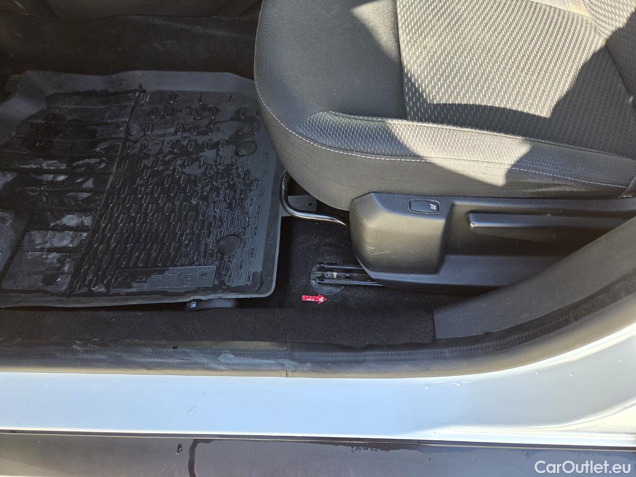  Dacia  Duster 1.5 Blue dCi 115CP Comfort 4WD #33