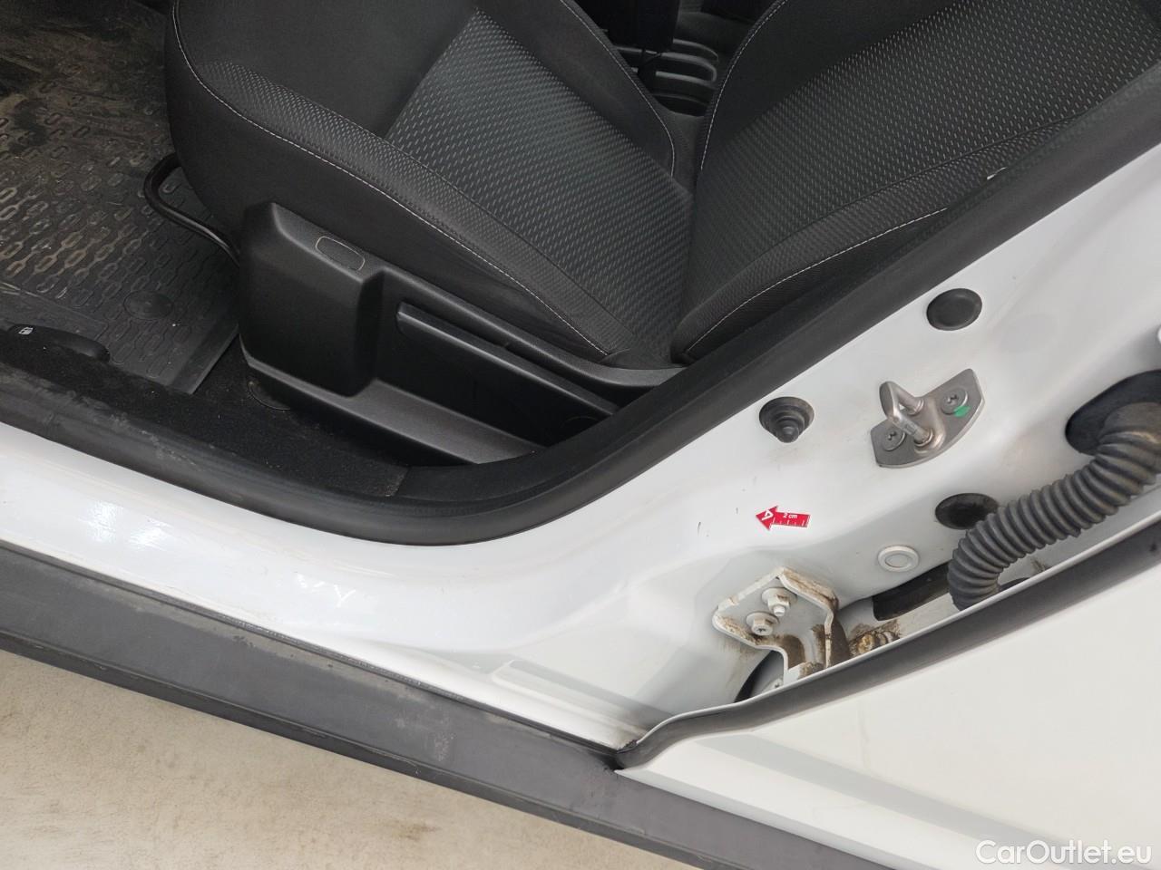  Dacia  Duster 1.5 Blue dCi 115CP Comfort 4WD #4