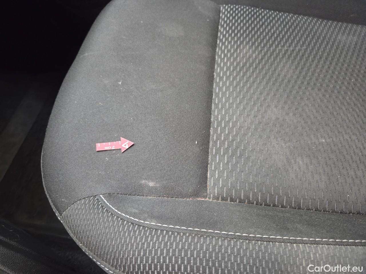  Dacia  Duster 1.5 Blue dCi 115CP Comfort 4WD #48