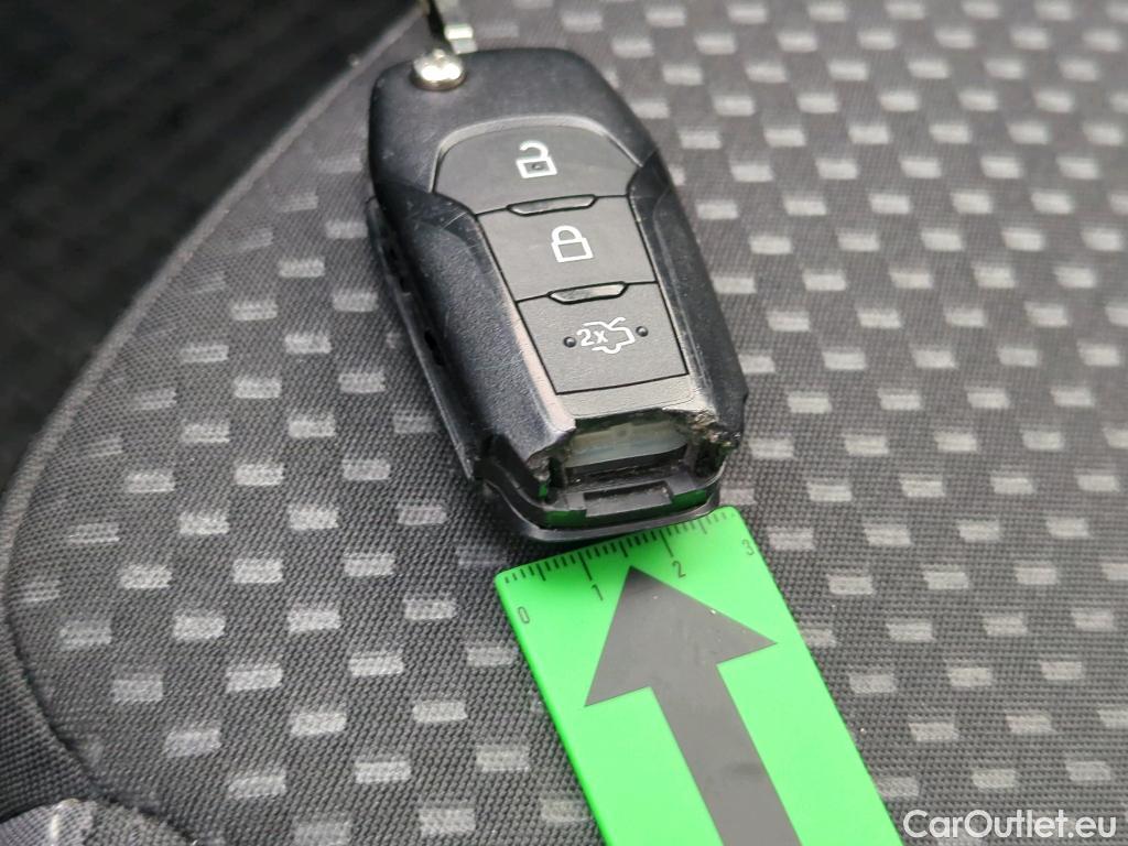  Ford  Focus 1.0 EcoBoost 125CP Trnd Connected Wgn A8 #4