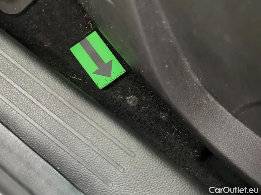  Renault  Clio 1.6 E-Tech 145CP Zen Auto #2