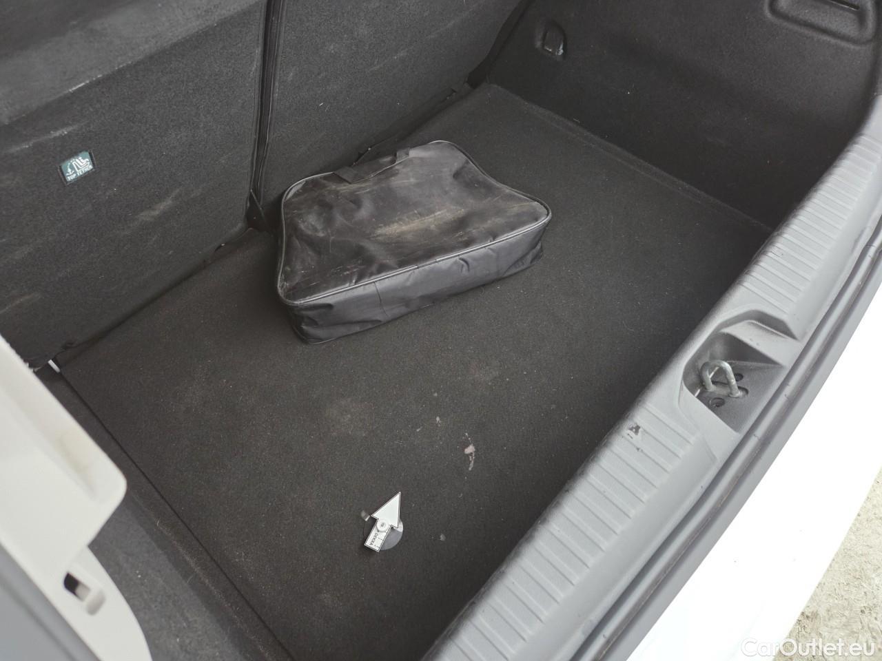  Renault  Clio 1.0 TCe 90CP Life #42