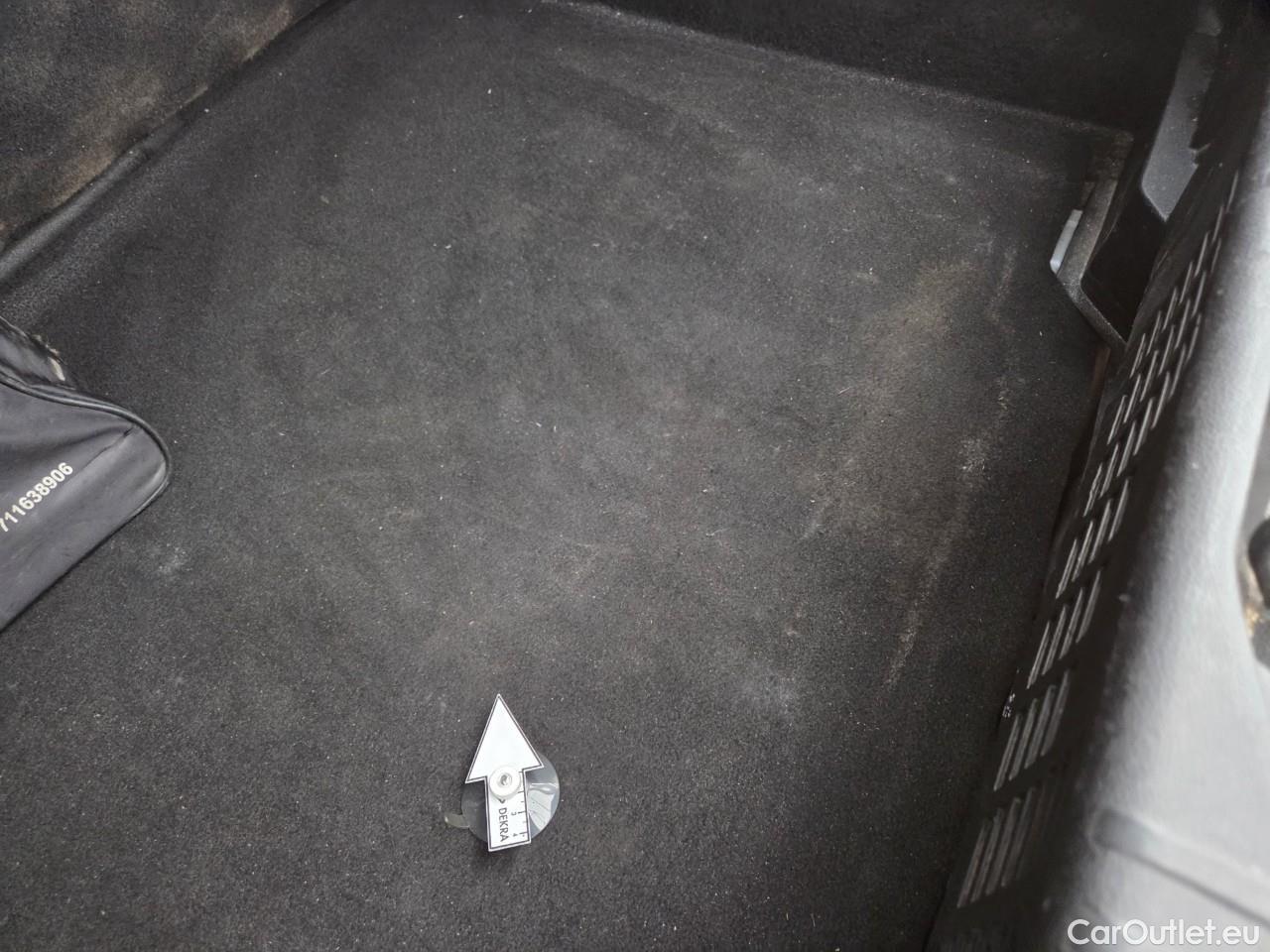  Renault  Clio 1.0 TCe 90CP Life #36