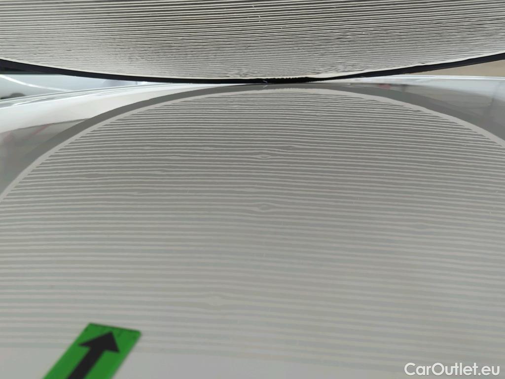  Renault  Clio 1.6 E-Tech 145CP Zen Auto #4