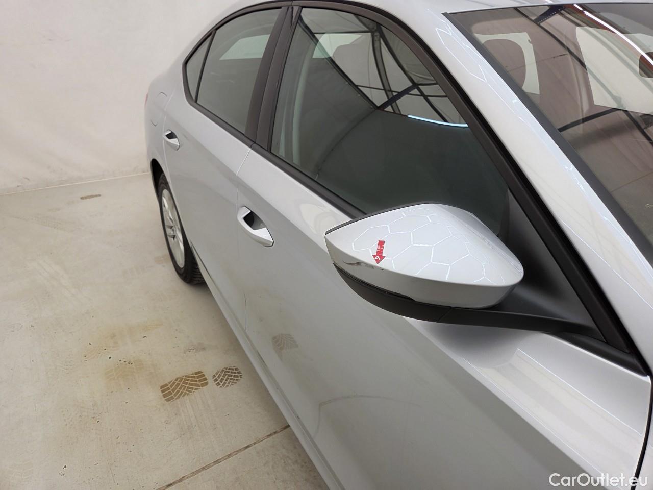  Skoda  Octavia 2.0 TDI 115CP Ambition DSG #24