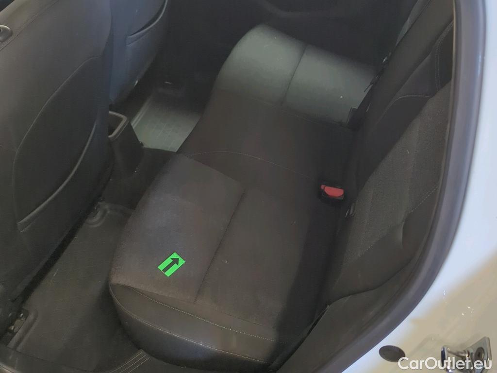  Renault  Clio 1.6 E-Tech 145CP Zen Auto #38