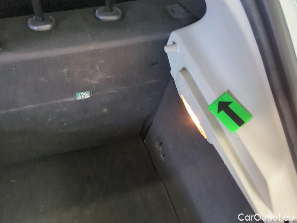  Renault  Clio 1.6 E-Tech 145CP Zen Auto #22