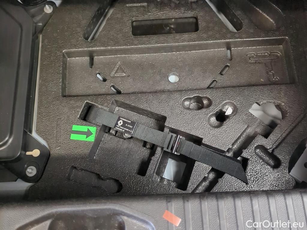  Renault  Clio 1.6 E-Tech 145CP Zen Auto #21