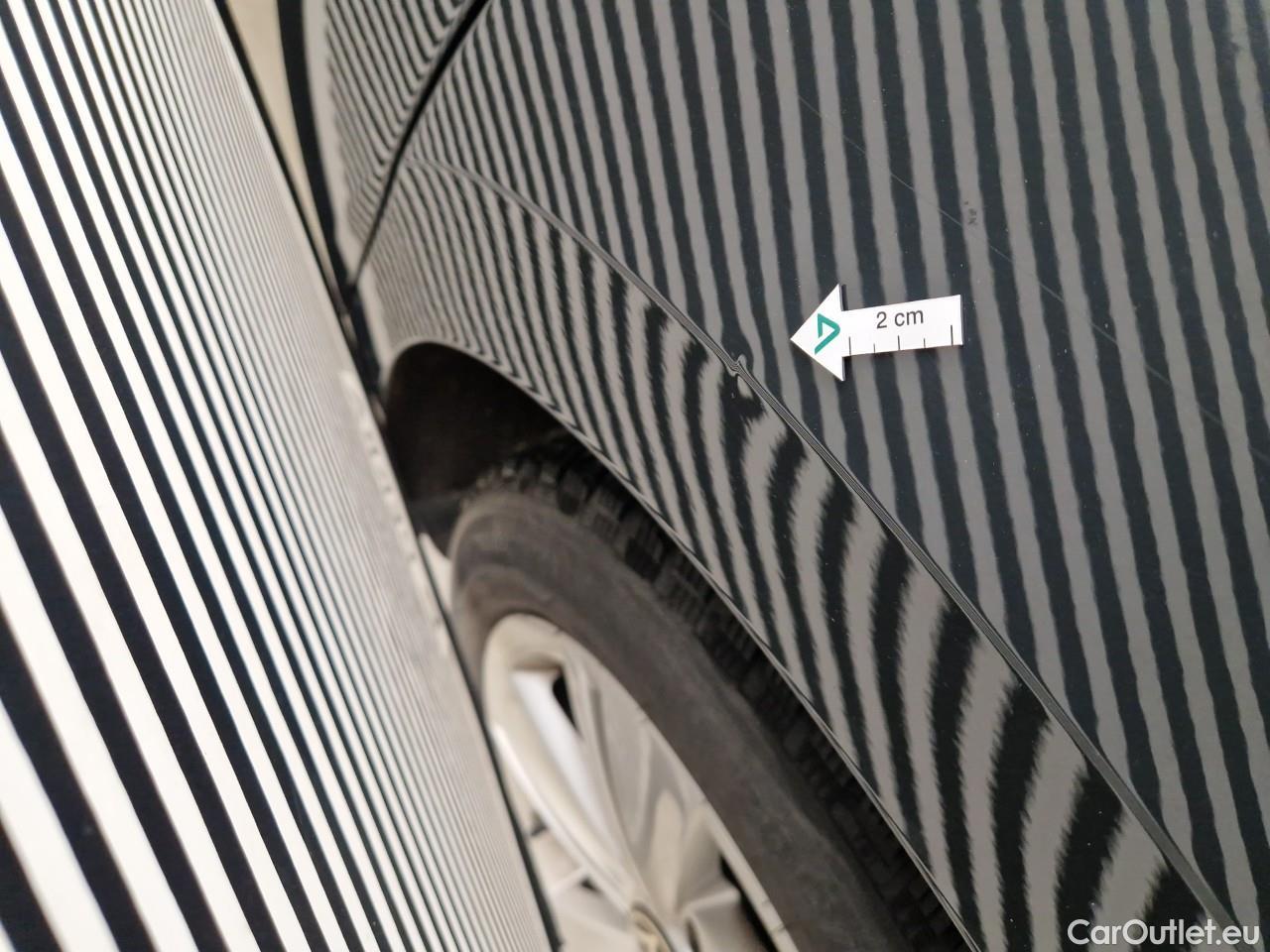  Volkswagen  Golf  Life 1.0 TSI #22