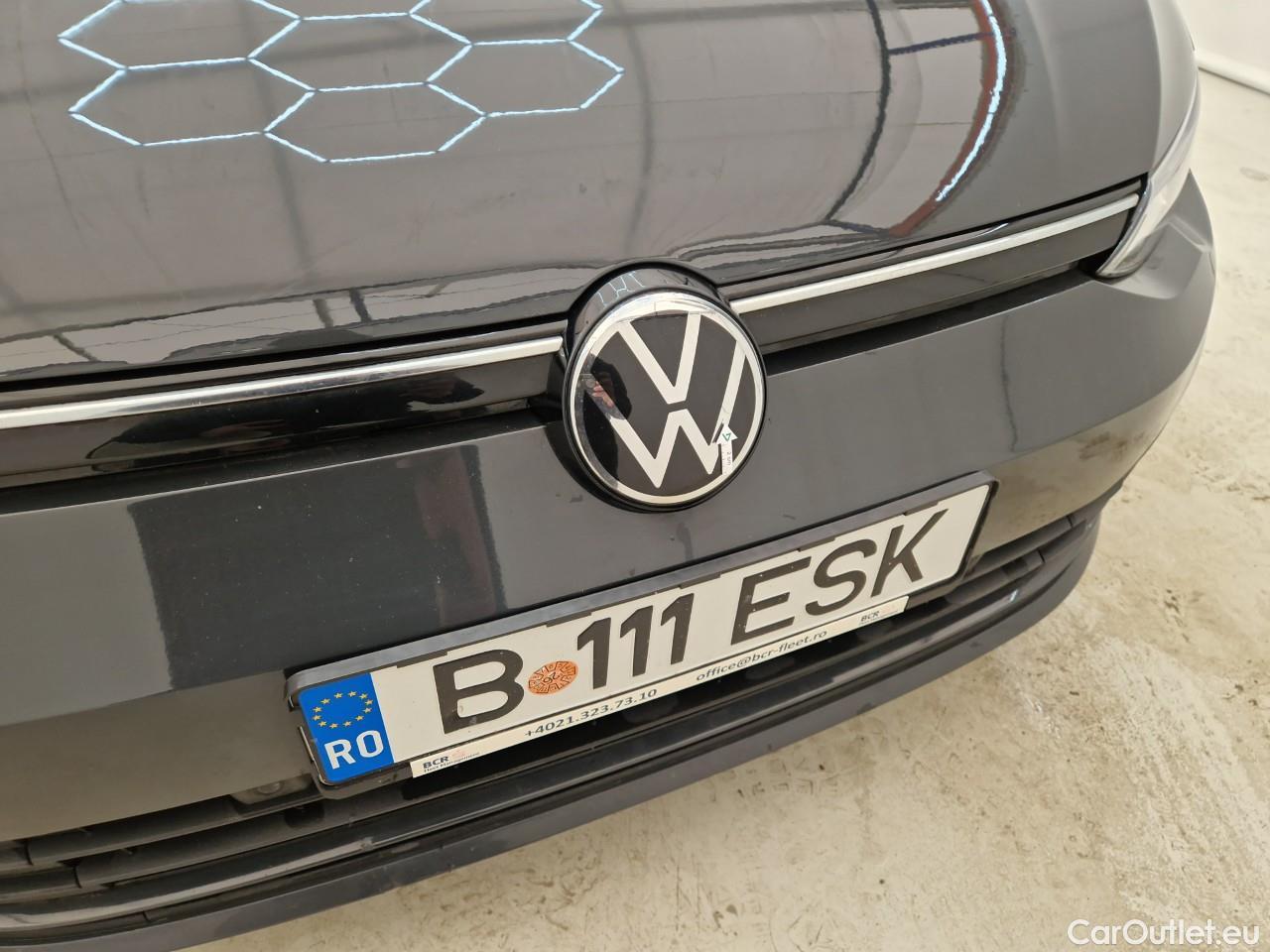  Volkswagen  Golf  Life 1.0 TSI #9