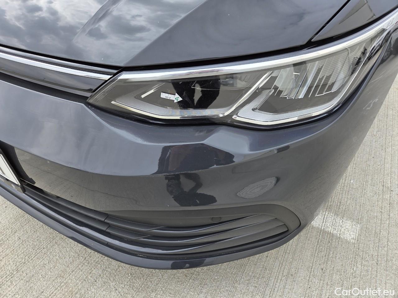  Volkswagen  Golf  Life 1.0 TSI #9