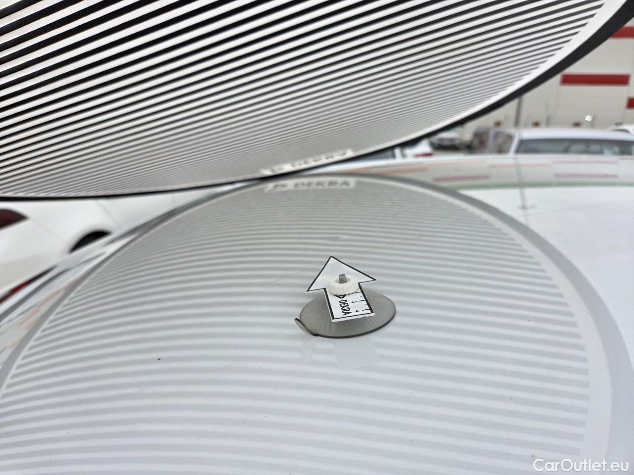  Volkswagen  Golf  Life 1.5 eTSI ACT DSG mild-Hybrid #41