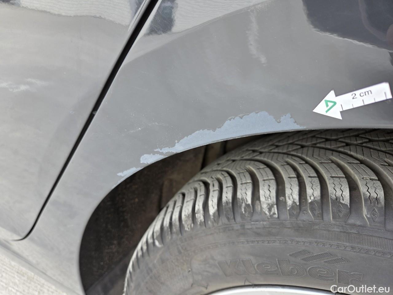  Volkswagen  Golf  Life 1.0 TSI #30