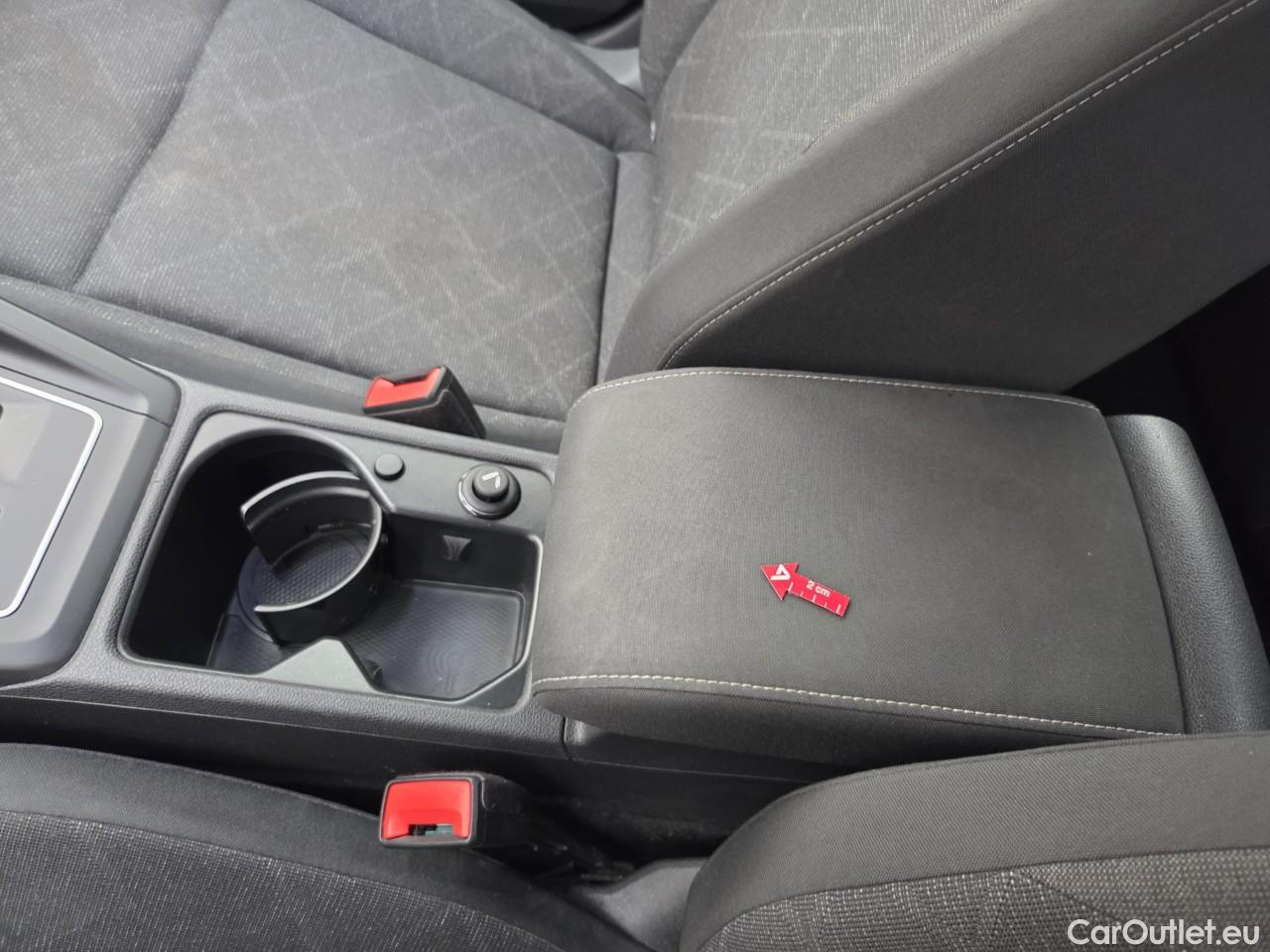  Volkswagen  Golf  Life 1.5 eTSI ACT DSG mild-Hybrid #17