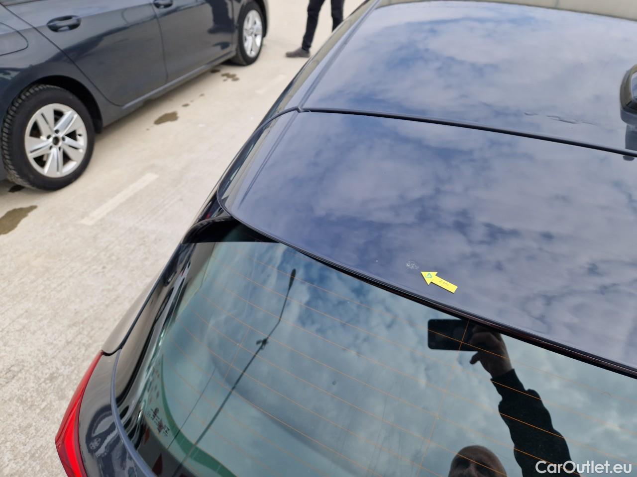  Volkswagen  Golf  Life 1.0 TSI #33