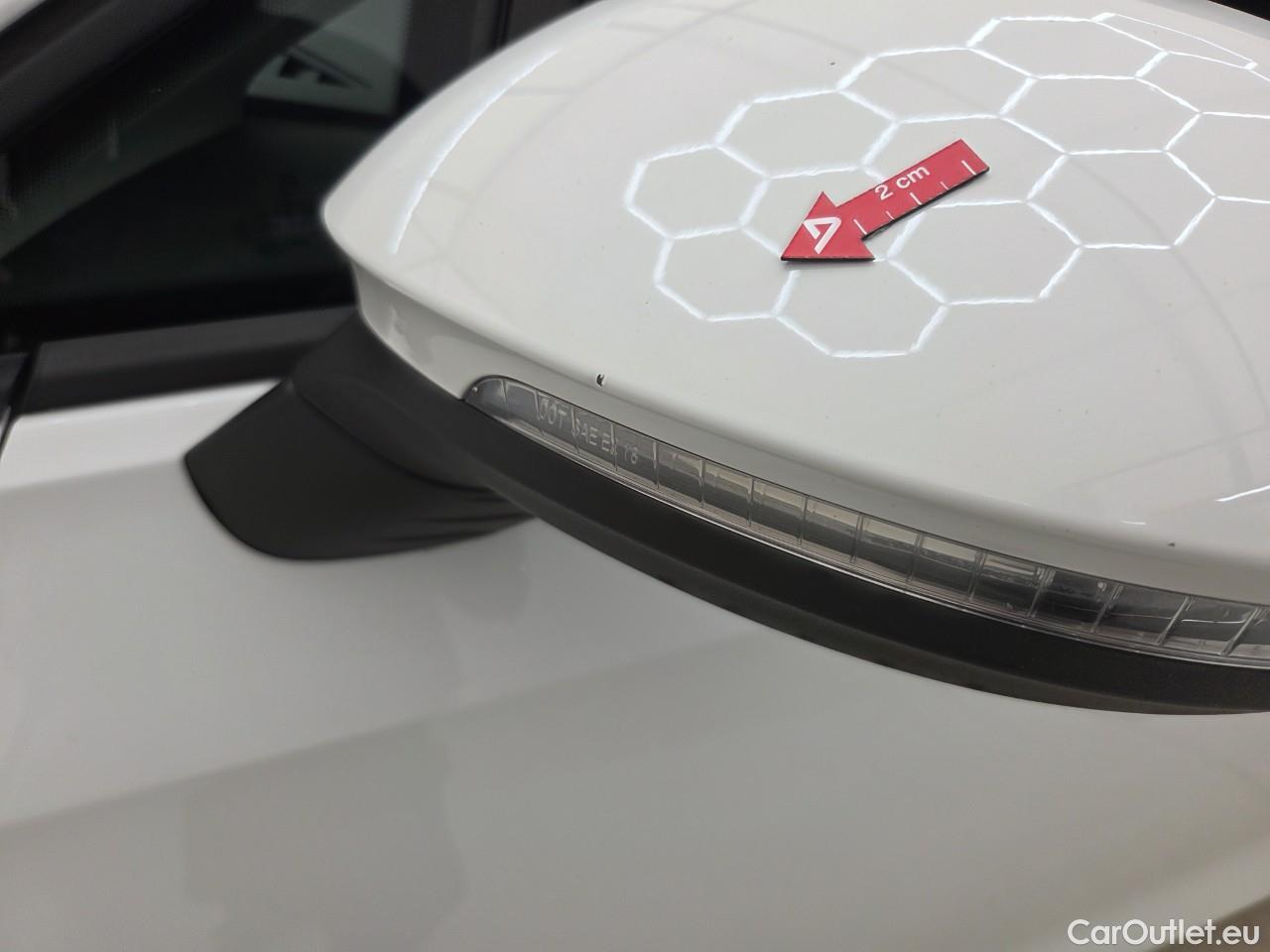  Volkswagen  Golf  Life 1.5 eTSI ACT DSG mild-Hybrid #2