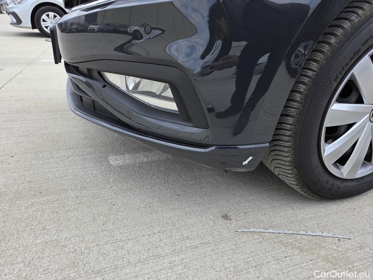  Volkswagen  Passat Advance 1.5 TSI ACT 150 CP #9