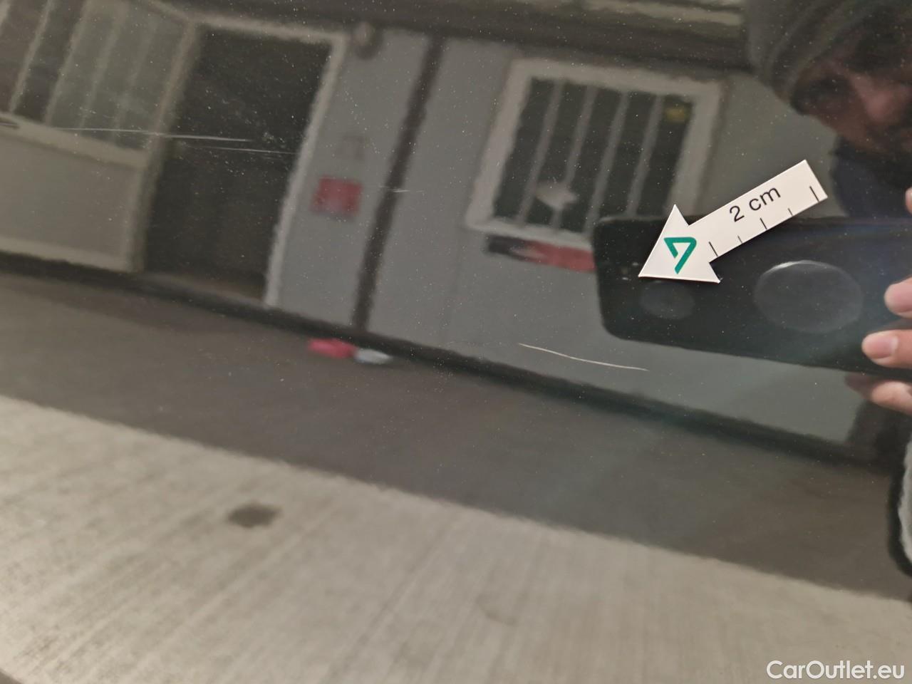  Volkswagen  Golf  Life 1.0 TSI #42