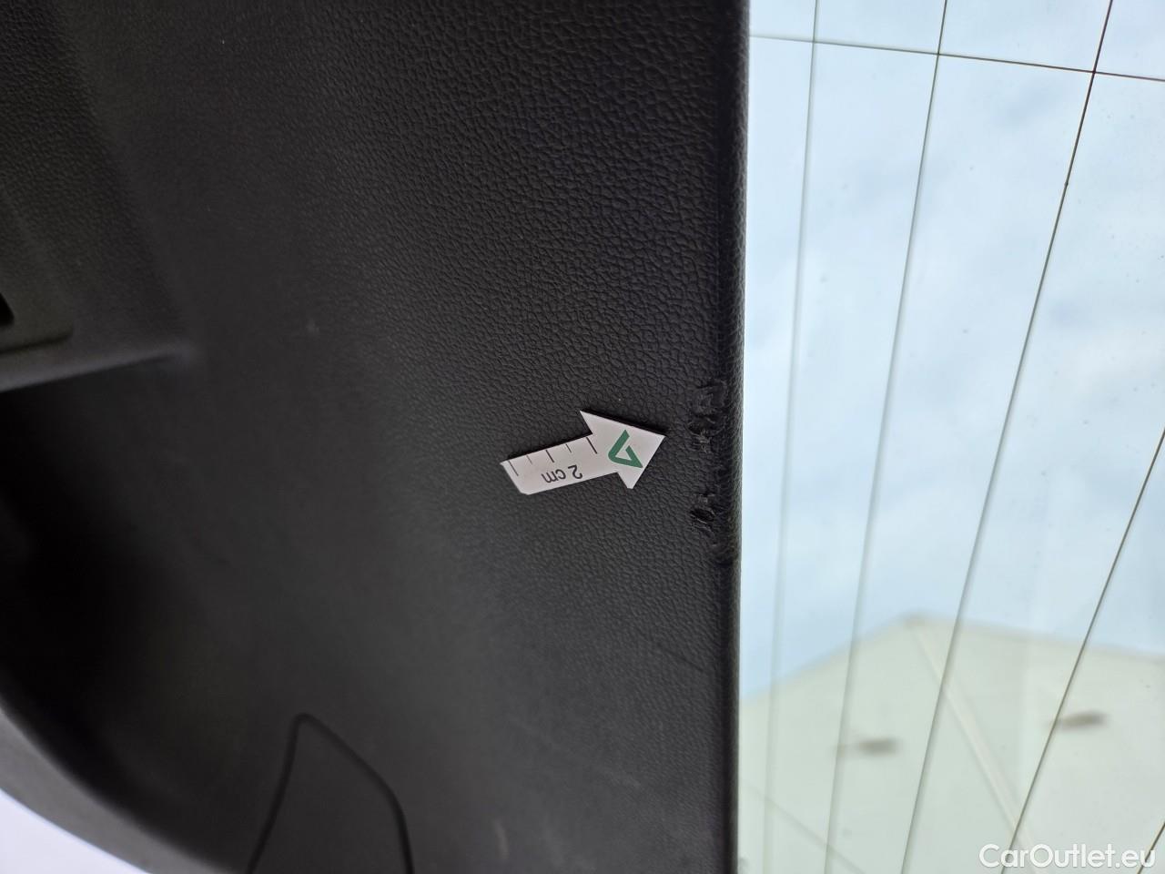  Volkswagen  Golf  Life 1.0 TSI #62