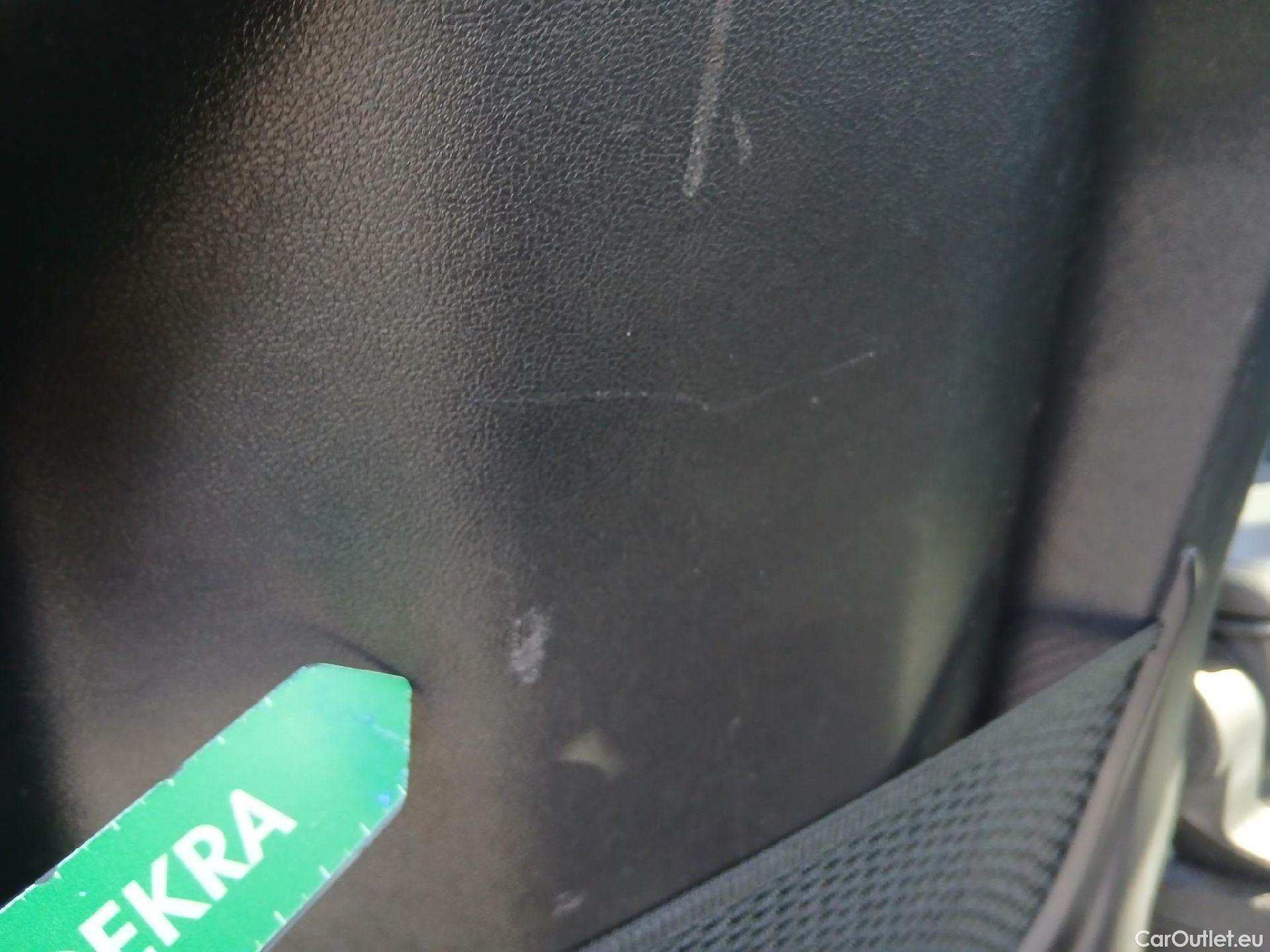  Bmw  Serie 2 BMW  Gran Tourer/2018/5P/monovolumen compacto 218d Business #26