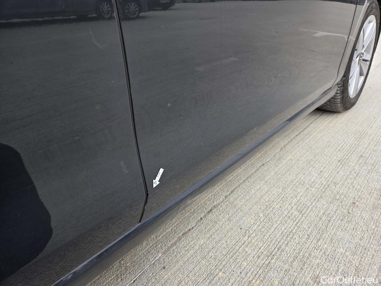  Volkswagen  Golf  Life 1.0 TSI #19