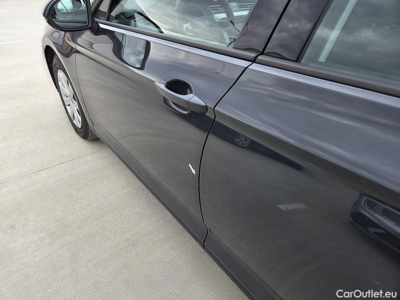  Volkswagen  Passat Advance 1.5 TSI ACT 150 CP #3