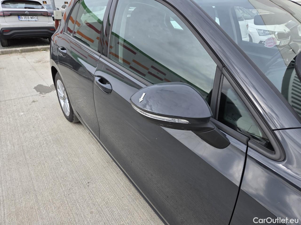  Volkswagen  Golf  Life 1.0 TSI #17