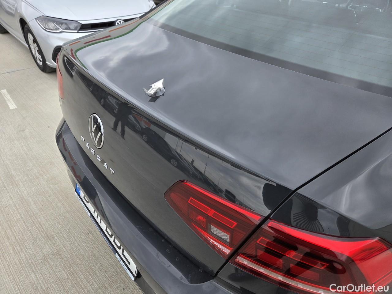  Volkswagen  Passat Advance 1.5 TSI ACT 150 CP #27