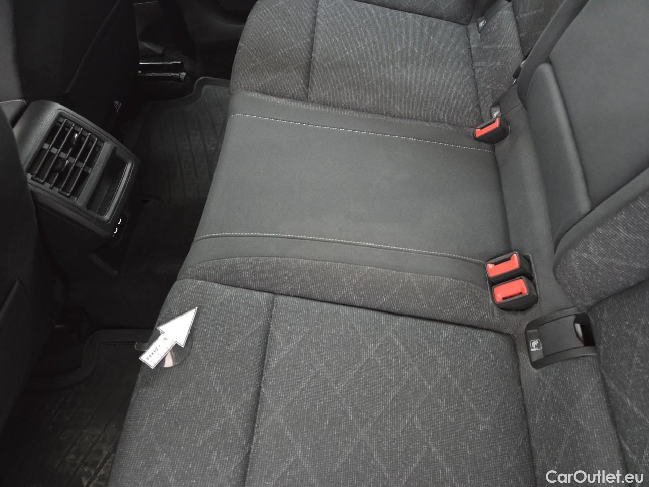  Volkswagen  Golf  Life 1.5 eTSI ACT DSG mild-Hybrid #53