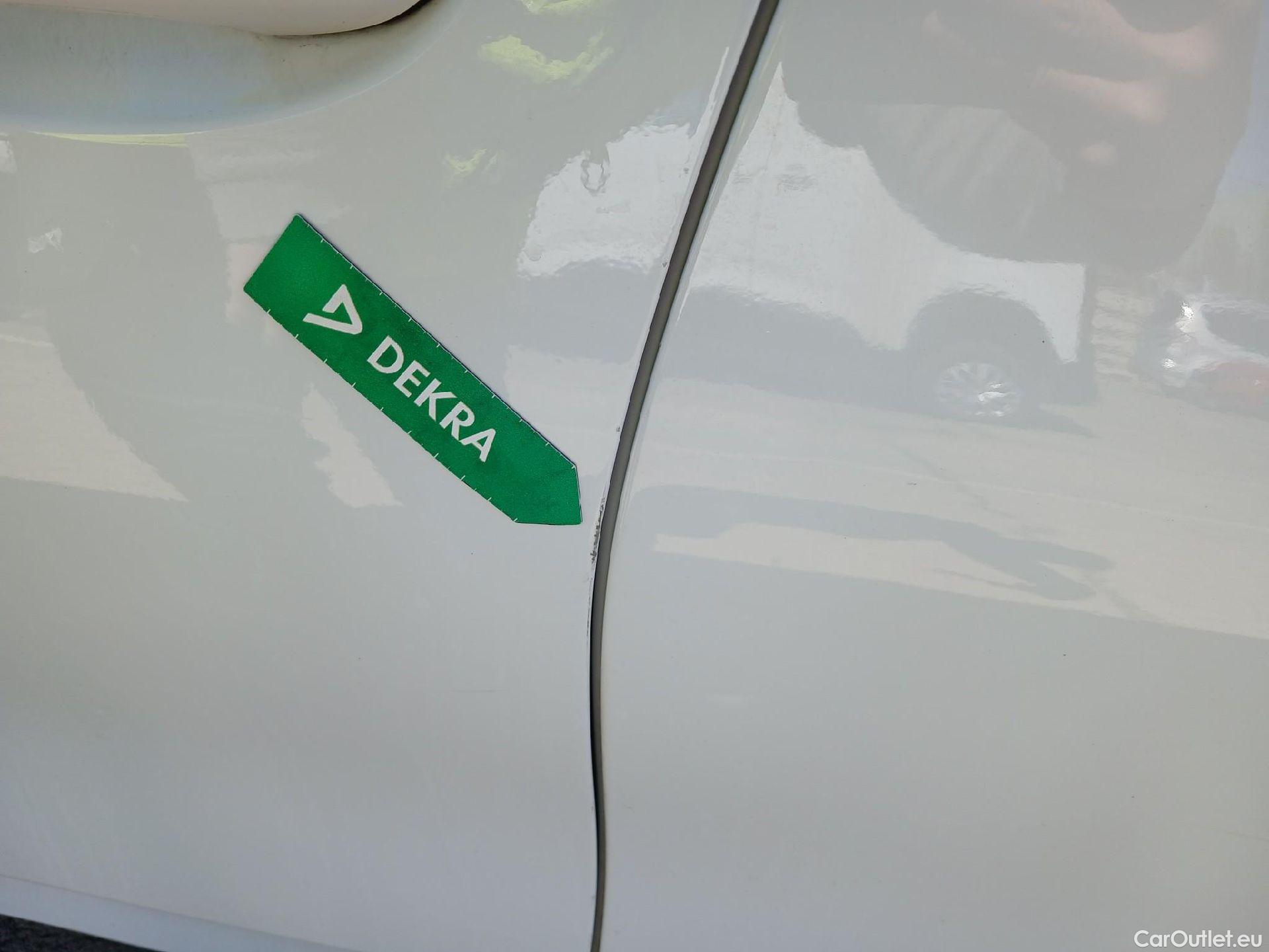  Bmw  Serie 3 BMW  / 2019 / 5P / familiar 320d Auto.Touring #4