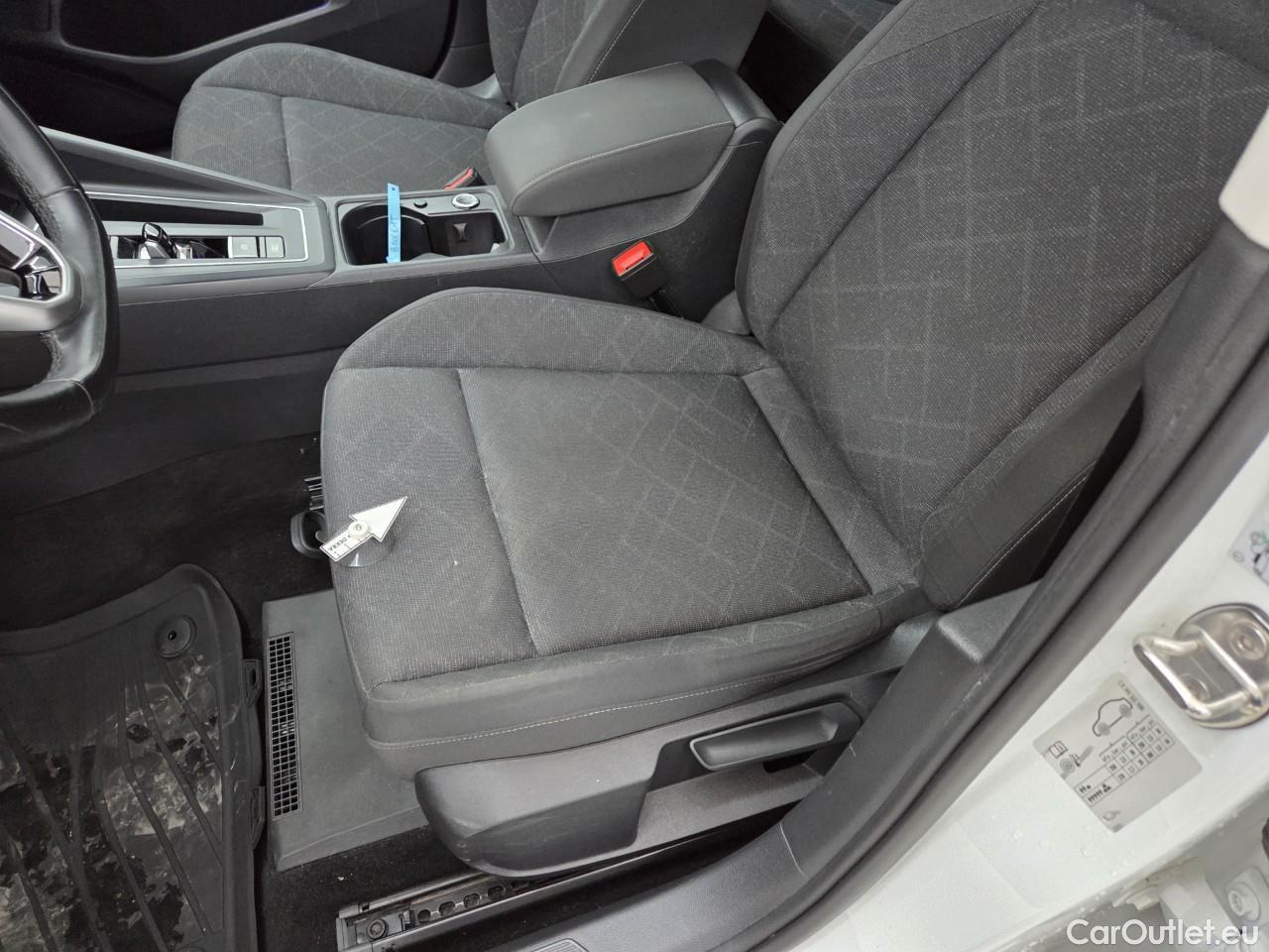  Volkswagen  Golf  Life 1.5 eTSI ACT DSG mild-Hybrid #47