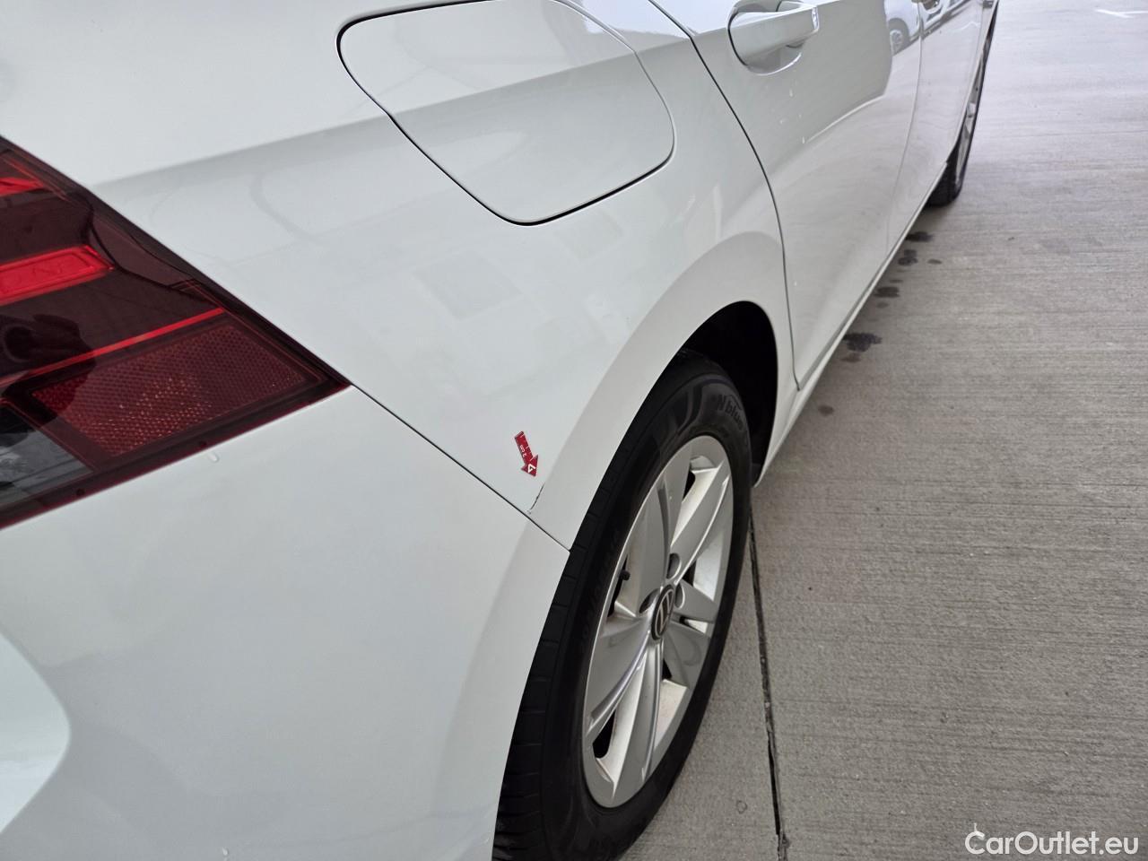  Volkswagen  Golf  Life 1.5 eTSI ACT DSG mild-Hybrid #28