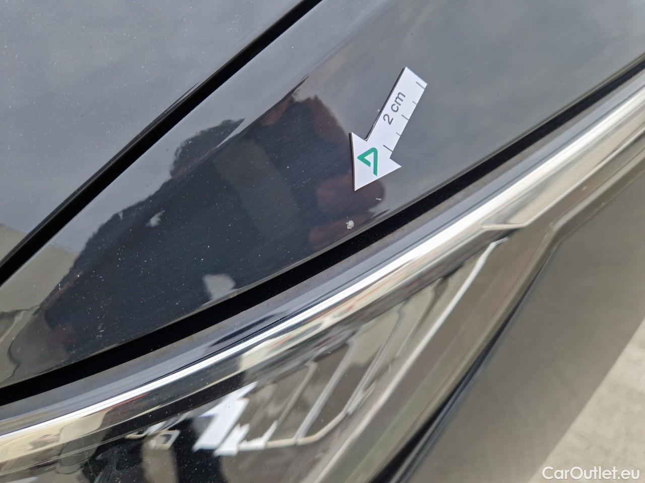  Volkswagen  Golf  Life 1.0 TSI #9