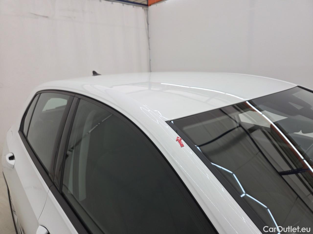  Volkswagen  Golf  Life 1.5 eTSI ACT DSG mild-Hybrid #5