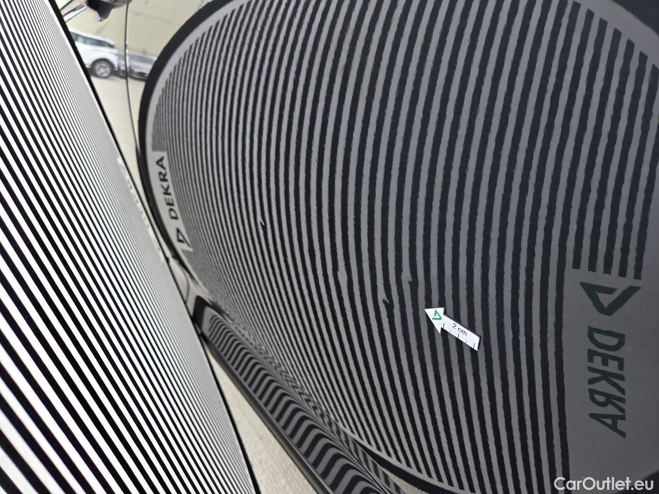  Volkswagen  Passat Advance 1.5 TSI ACT 150 CP #21