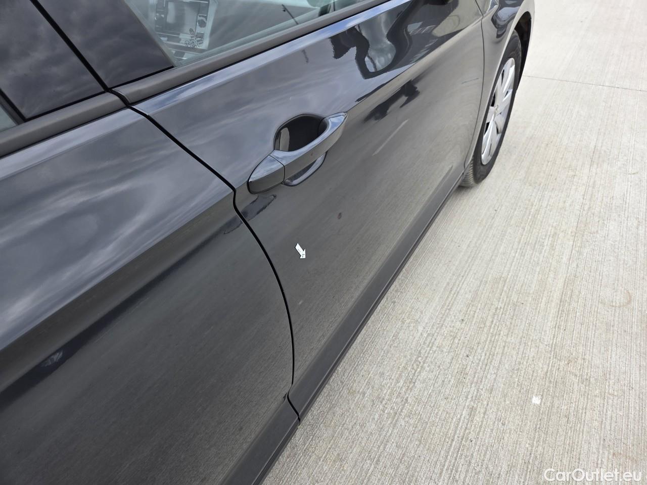  Volkswagen  Passat Advance 1.5 TSI ACT 150 CP #12