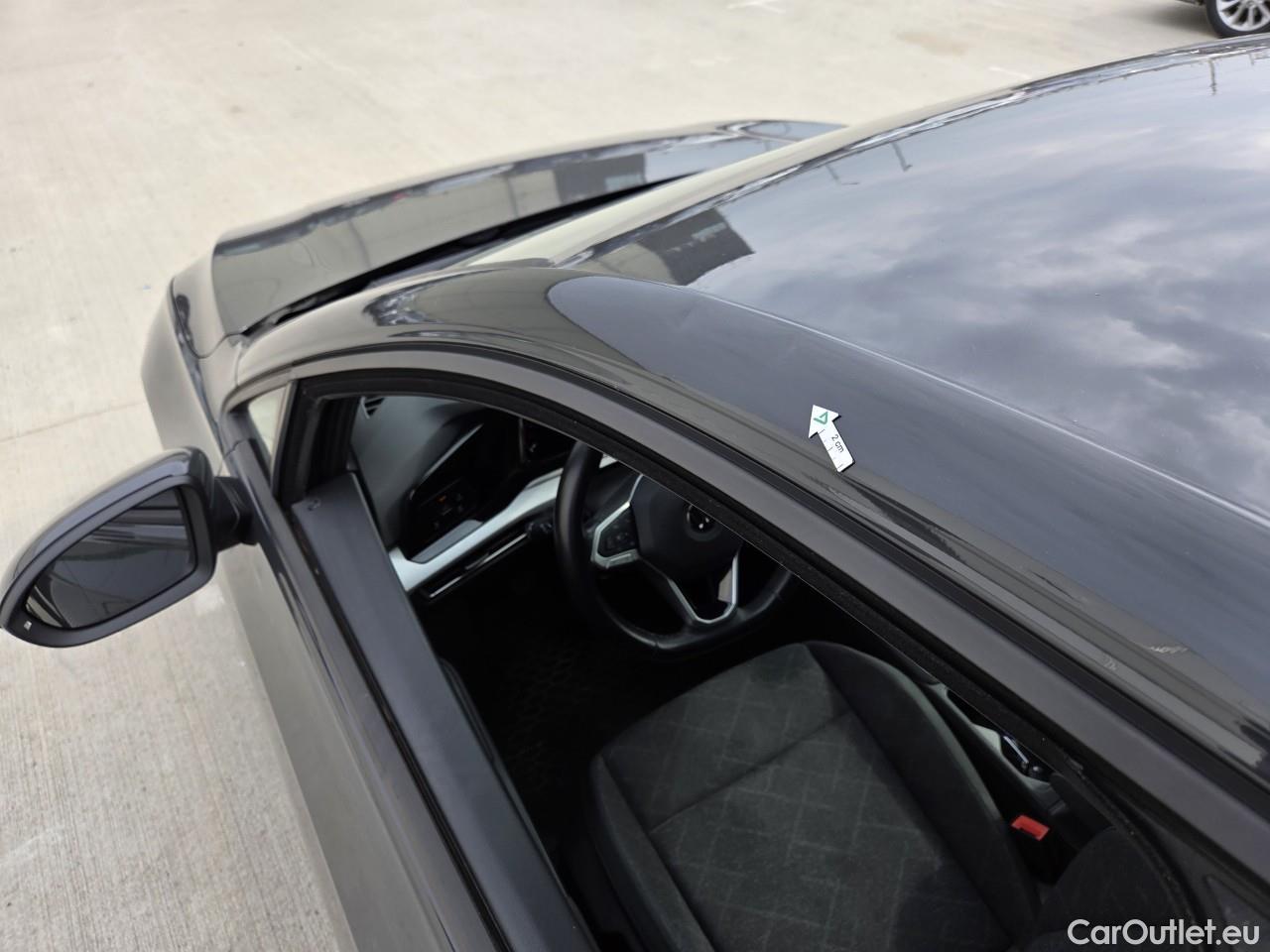  Volkswagen  Golf  Life 1.0 TSI #5