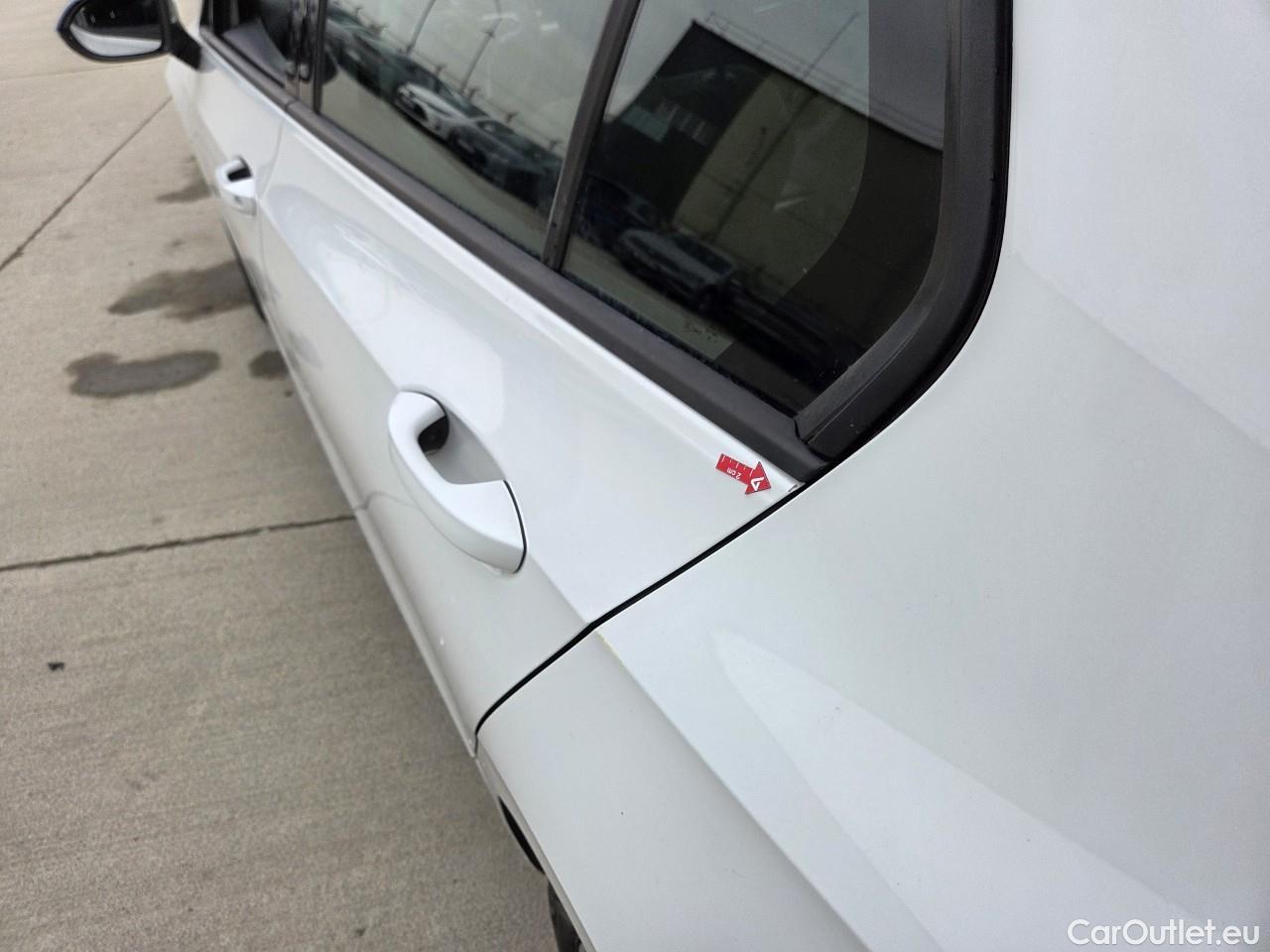  Volkswagen  Golf  Life 1.5 eTSI ACT DSG mild-Hybrid #40